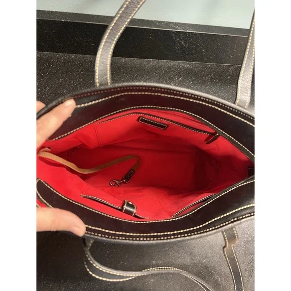 Dooney & Bourke Pebble Grain Leather Tote Black Shoulder Bag Red Lining 16"x 10" - Picture 8 of 13